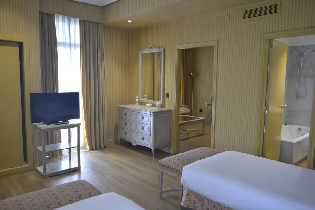 Double Suite twin beds