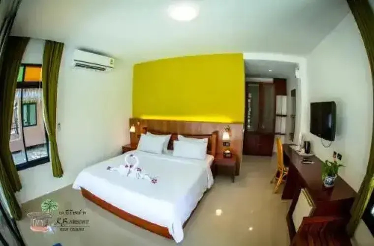 Third Row Cottage