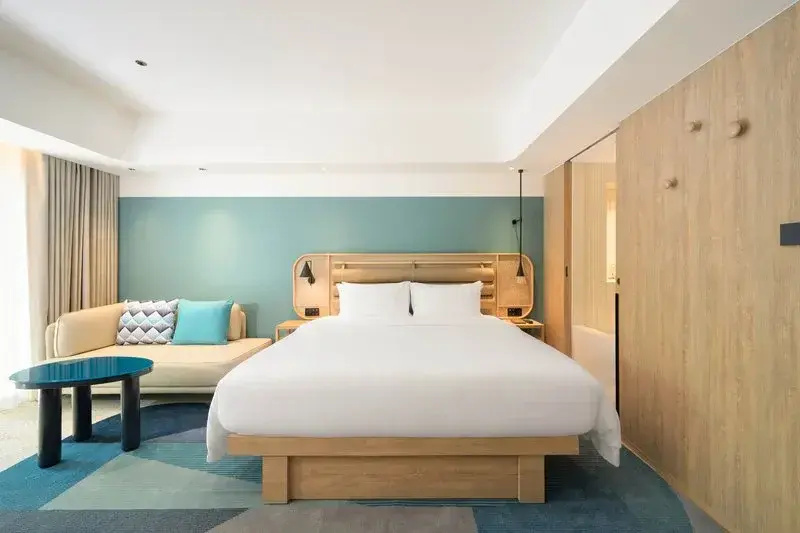 2 Bedrooms Premium Suite with pool view