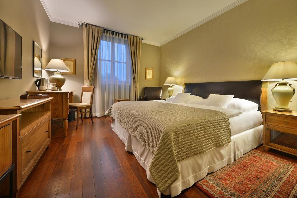 Classic Double room (full double bed) (queen size bed)