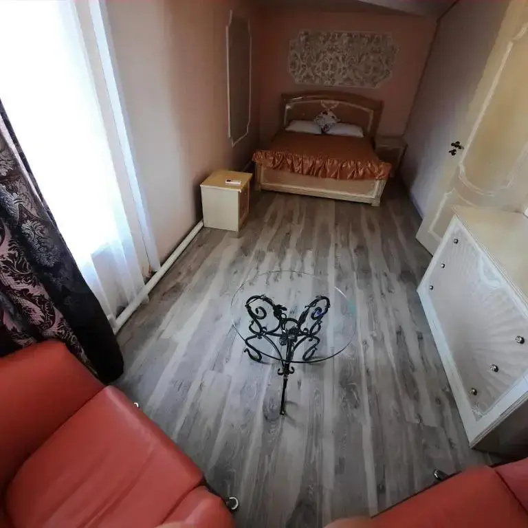 Double Suite (full double bed)