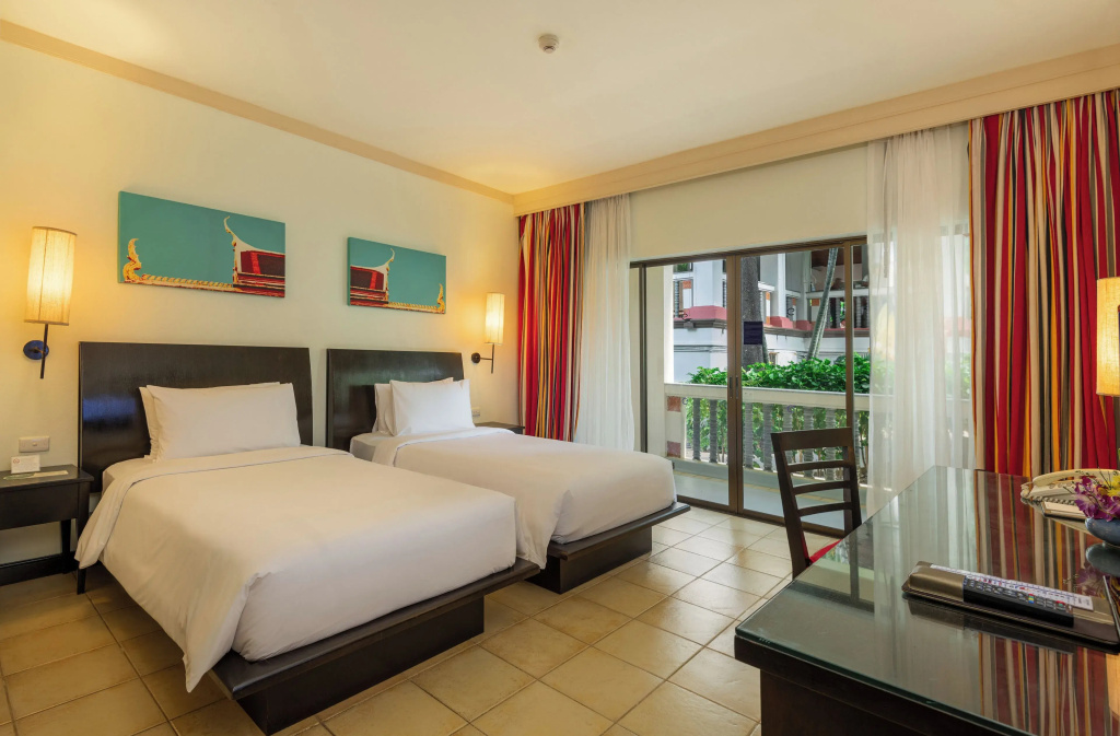 Family Double room with garden view (twin beds)
