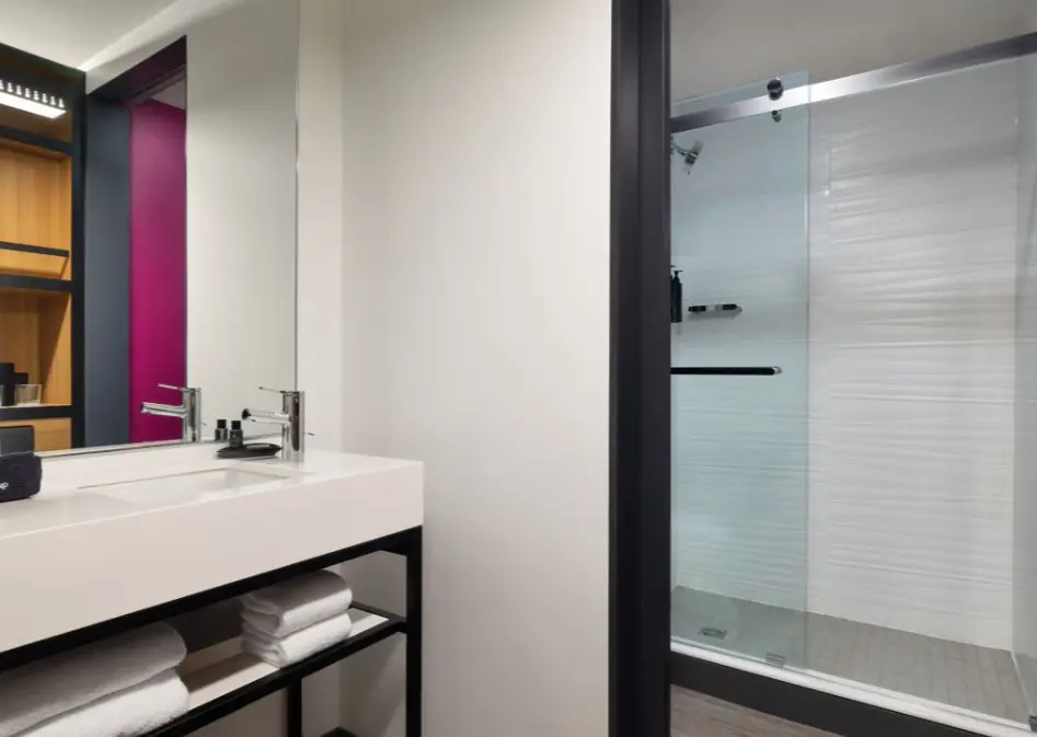 Aloft by Marriott Houston by the Galleria - Chambres