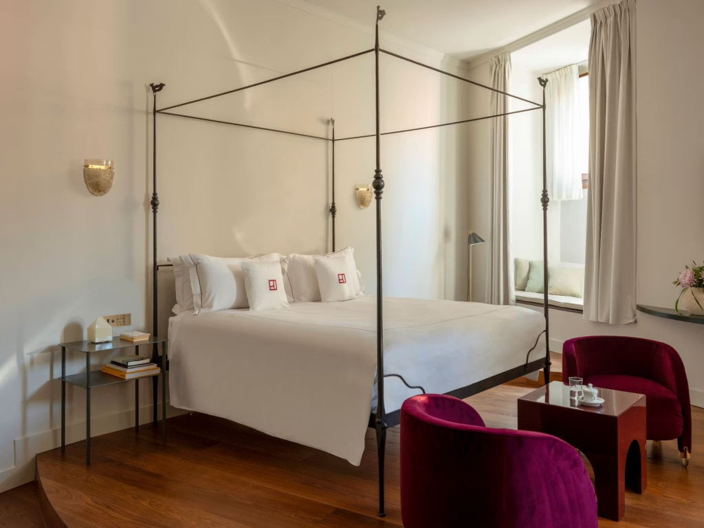 Talia Suite