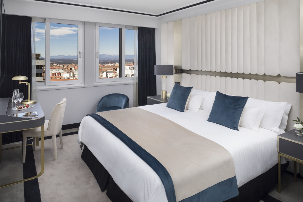 Deluxe Level Double room (full double bed)