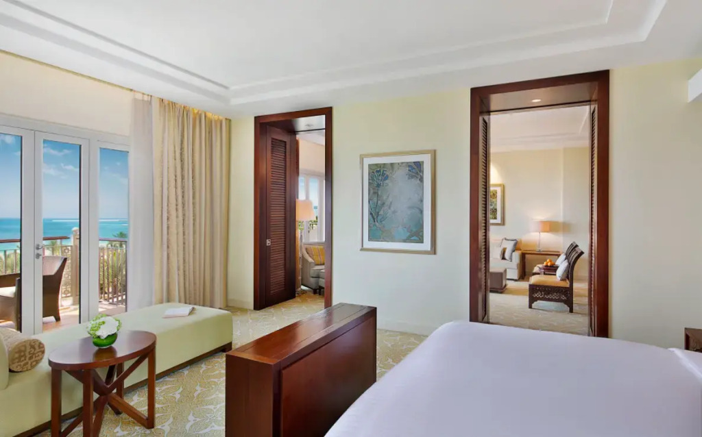 The Ritz-Carlton, Dubai