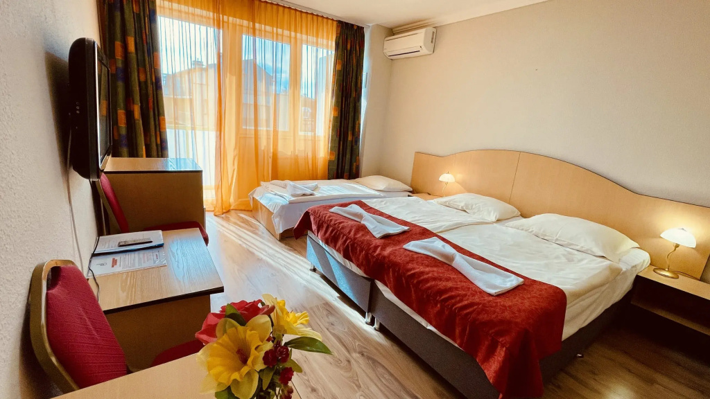 Triple room