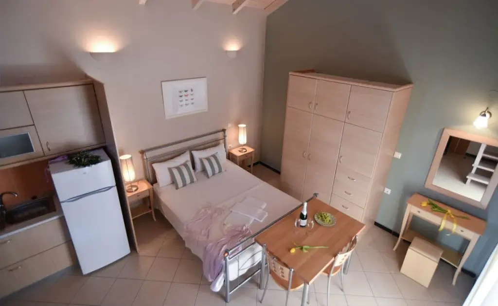 Quadruple Family Studio