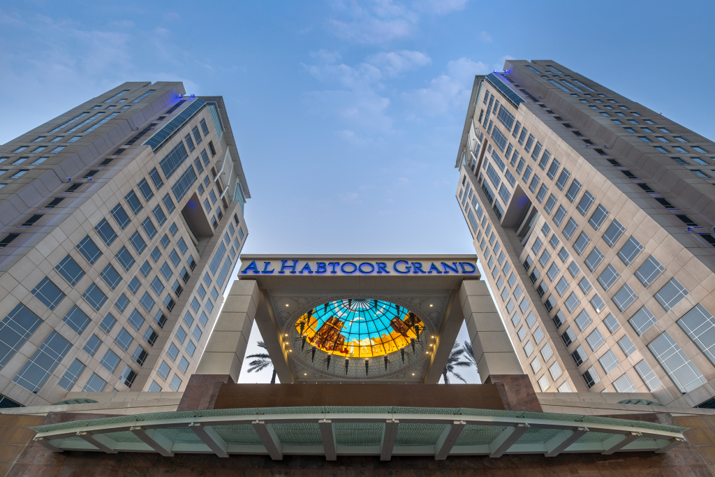 Al Habtoor Grand Resort, Autograph Collection® — фото