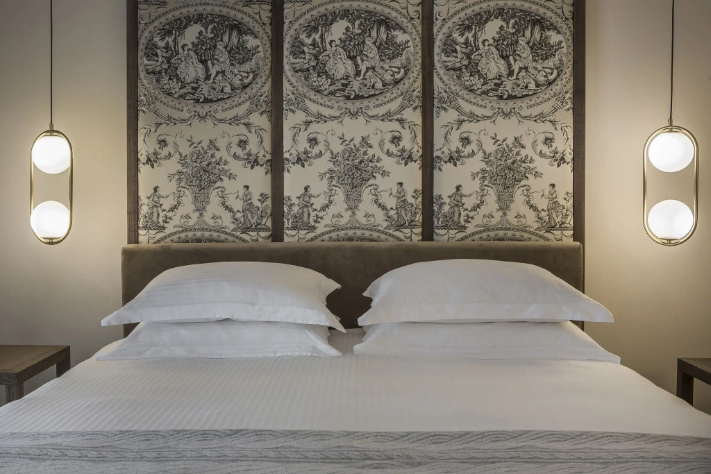 Double Junior Suite seafront (full double bed)