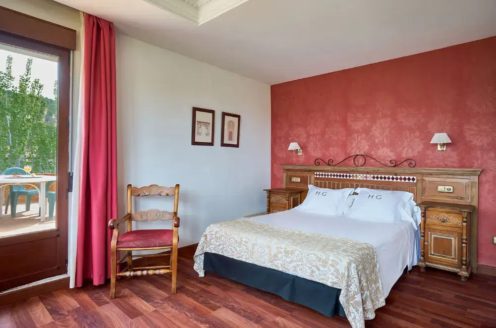 Double room with balcony (full double bed)