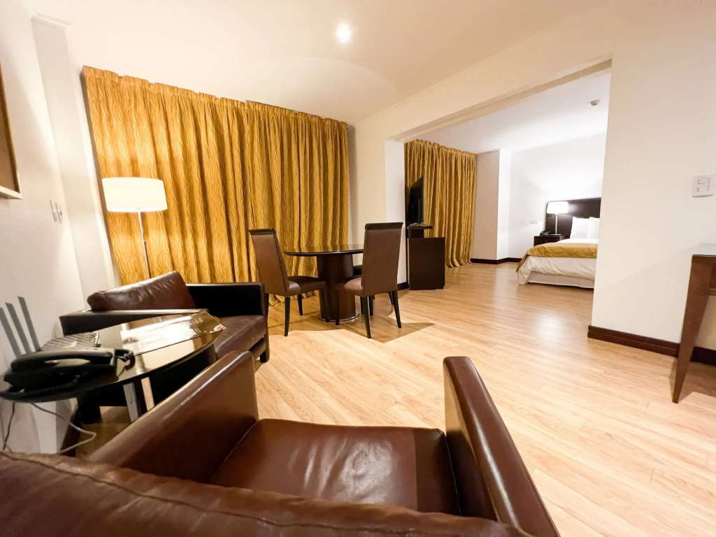 Ros Tower Hotel - Chambres