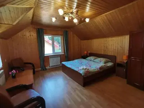 2 Bedrooms Chalet