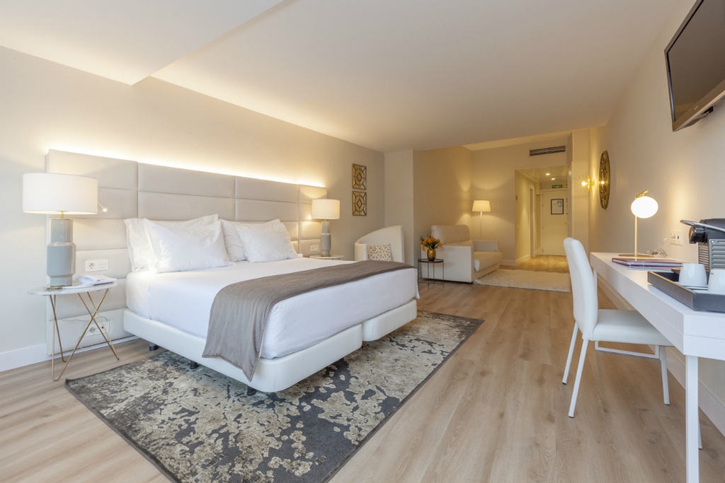 Hotel Tres Reyes Pamplona - Chambres