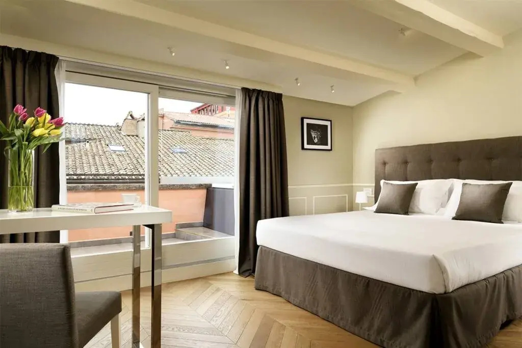 Jacuzzi Queen Double room (full double bed)
