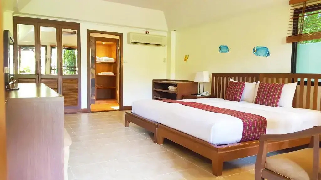 Deluxe Double room (full double bed)