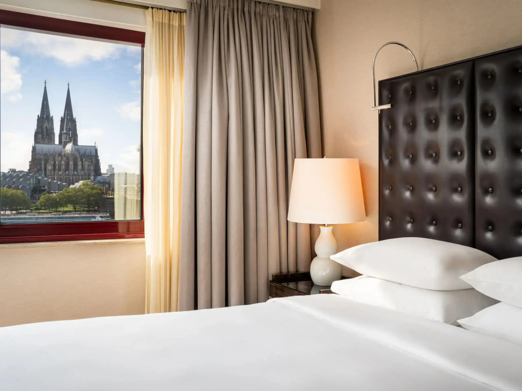 Regency Double Suite View (full double bed)