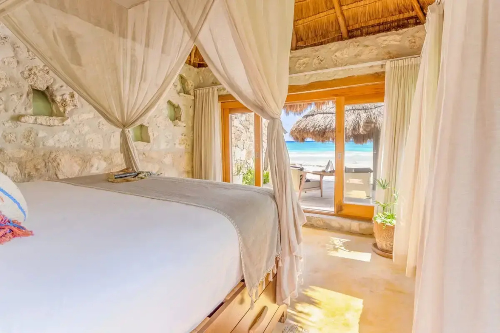 Beach Level House oceanfront