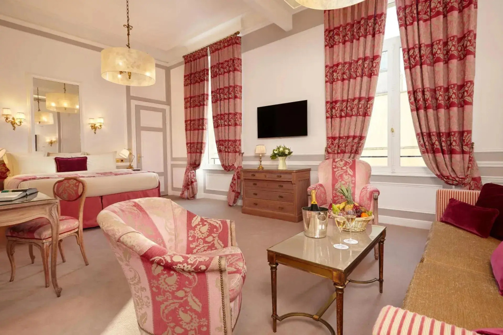 Hotel Regina Louvre 87