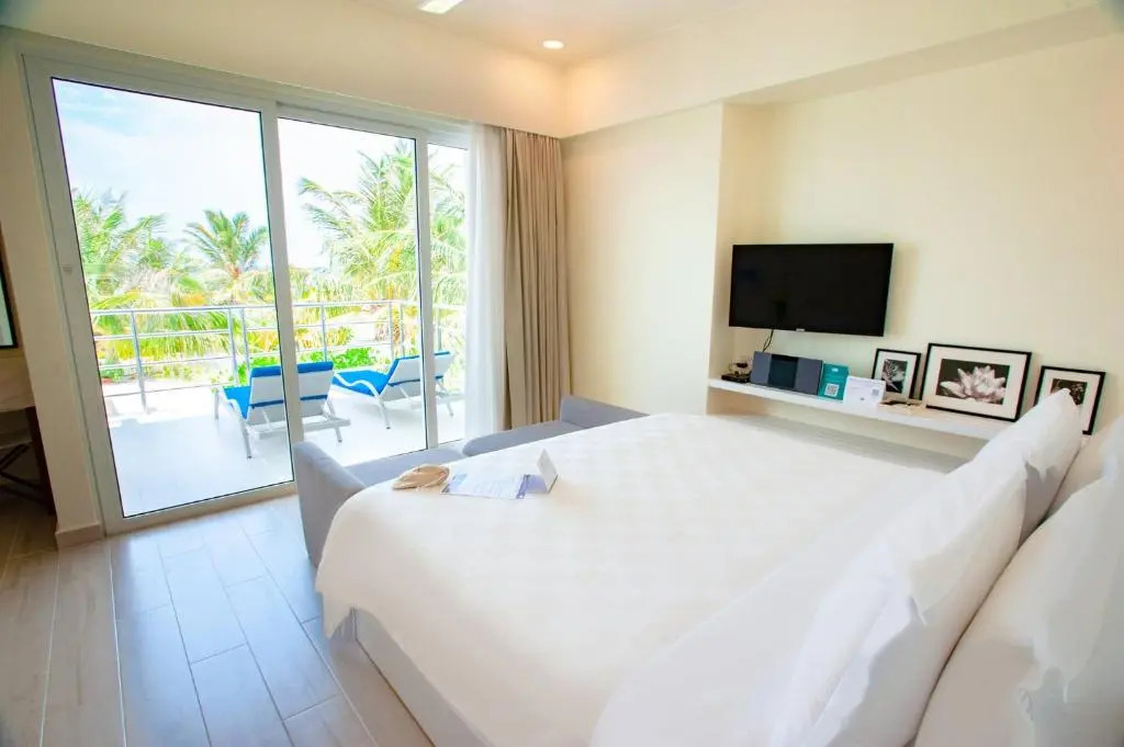 Holiday Inn Resort Kandooma Maldives
