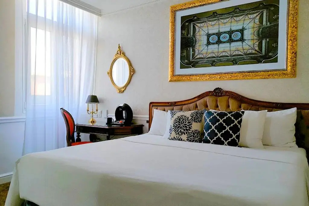 Gran Hotel Ciudad de Mexico Zocalo View - Chambres