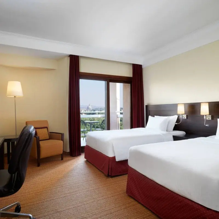 Guest low floor Double room (twin beds)