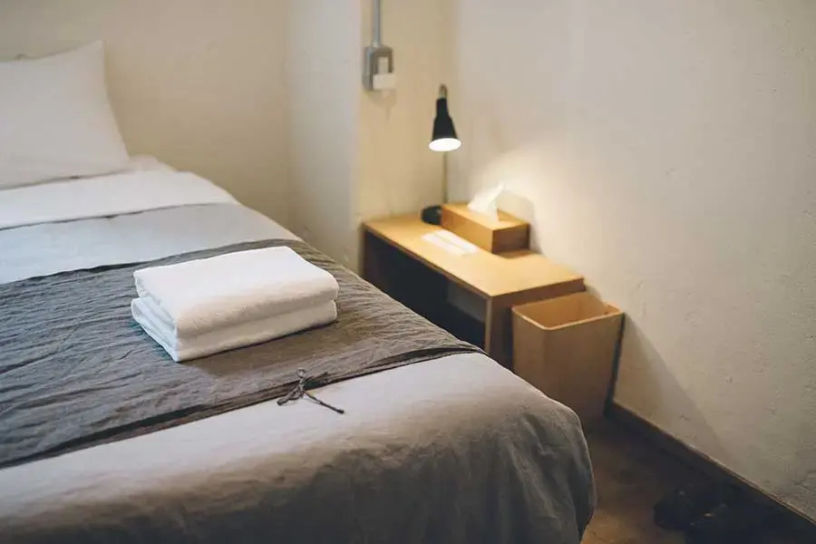 Double room (full double bed)