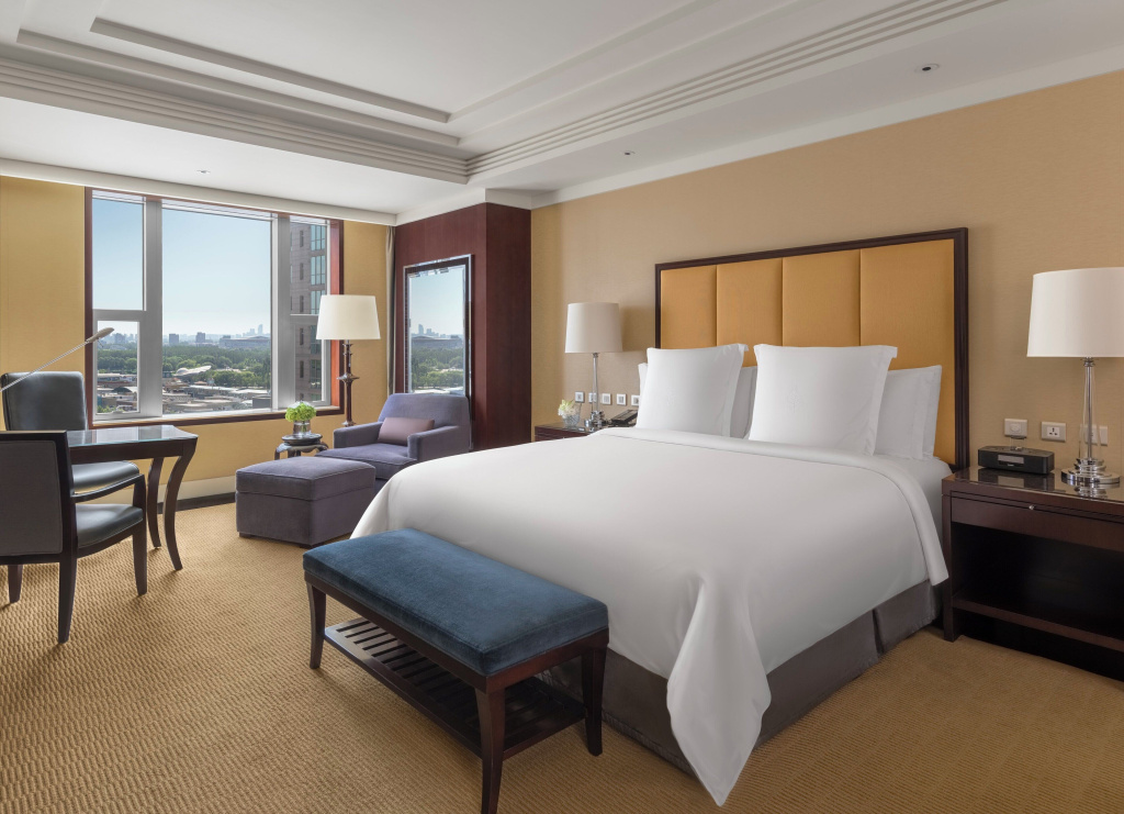 Double Club room River View (full double bed)