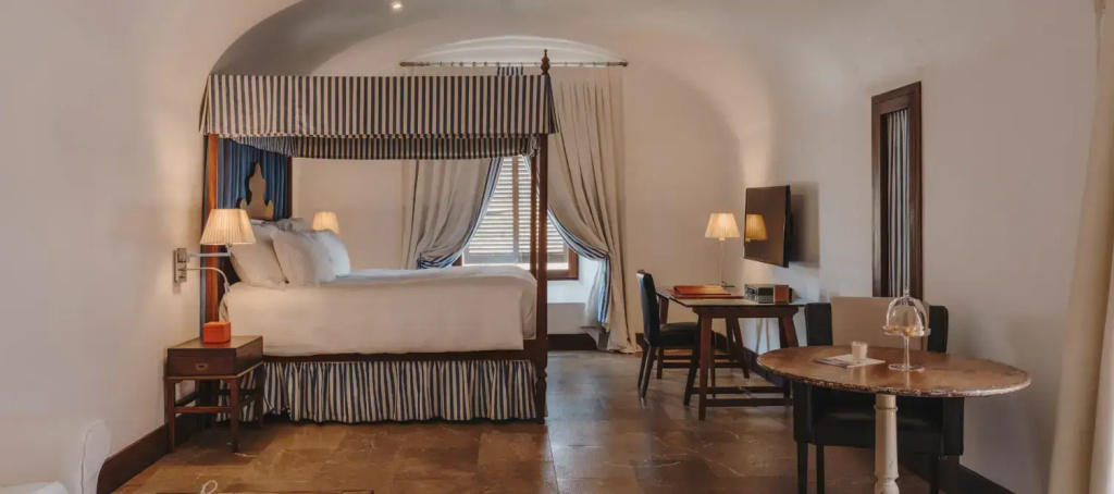 Cap Rocat Double Suite (full double bed)