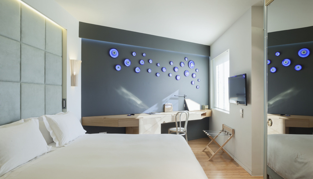 Double Junior Suite (full double bed)