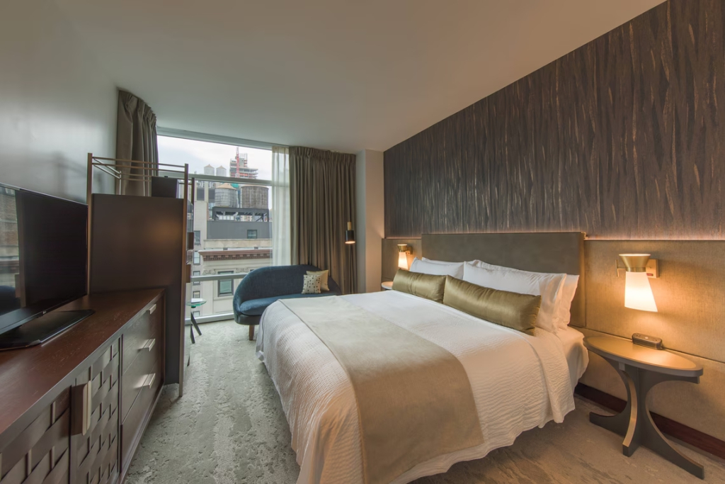 Номер с видом на улицу в Marriott Vacation Club®, New York City