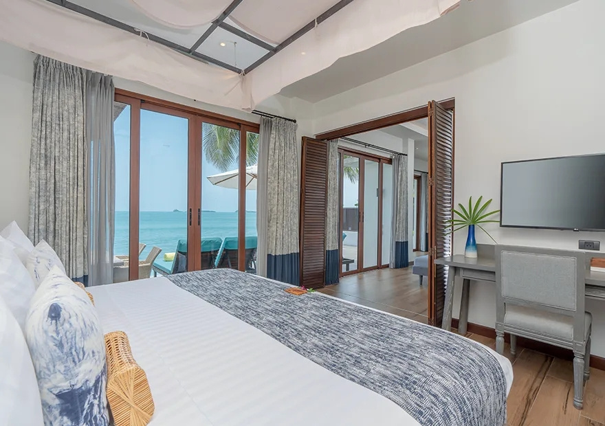 2 Bedrooms Pool Villa Beachfront