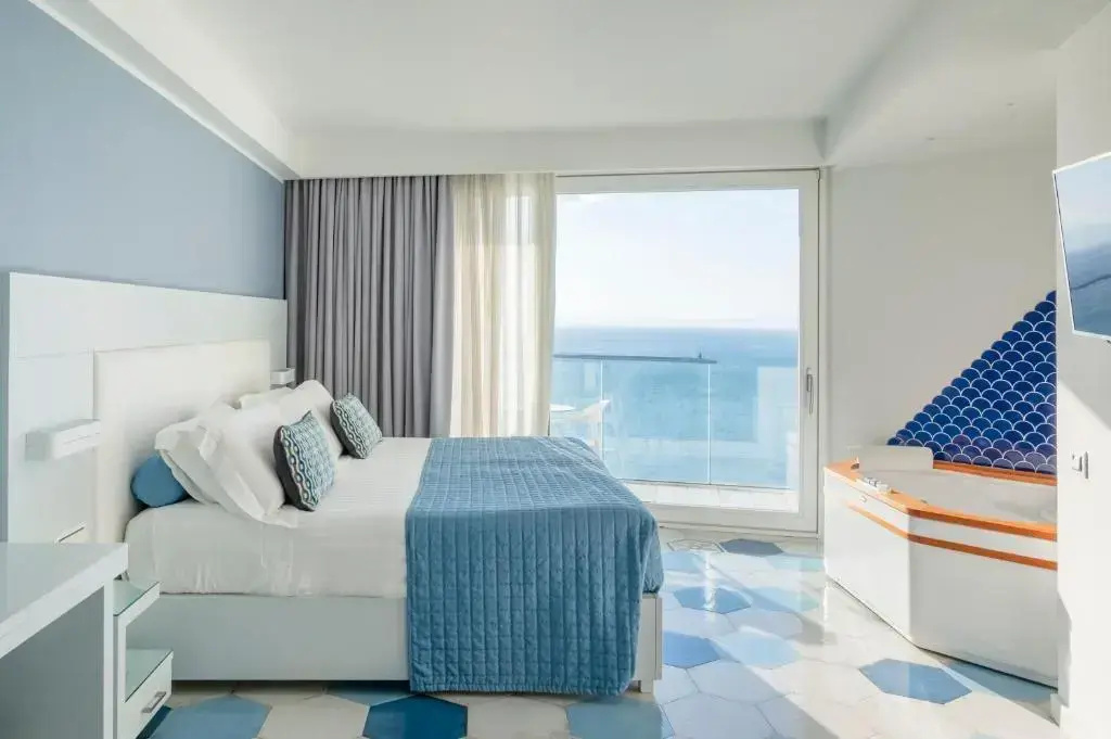 Double Junior Suite (full double bed)
