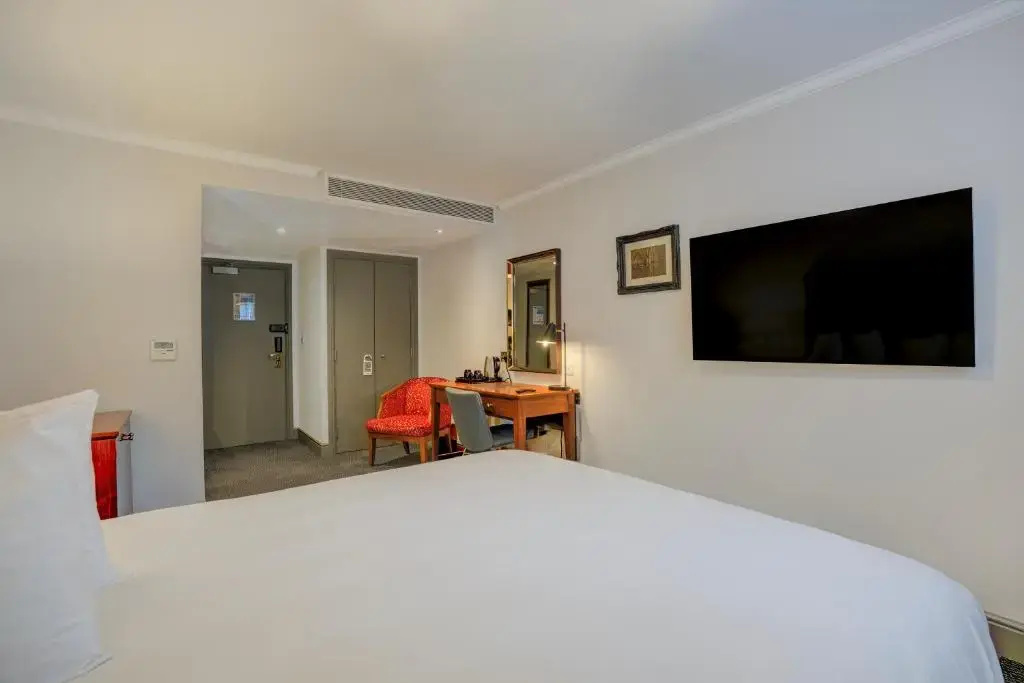 Sunday London Staines-upon-Thames Heathrow T5 - Chambres