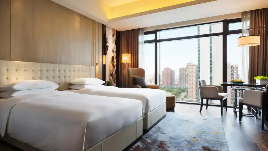 Grand Double Suite twin beds