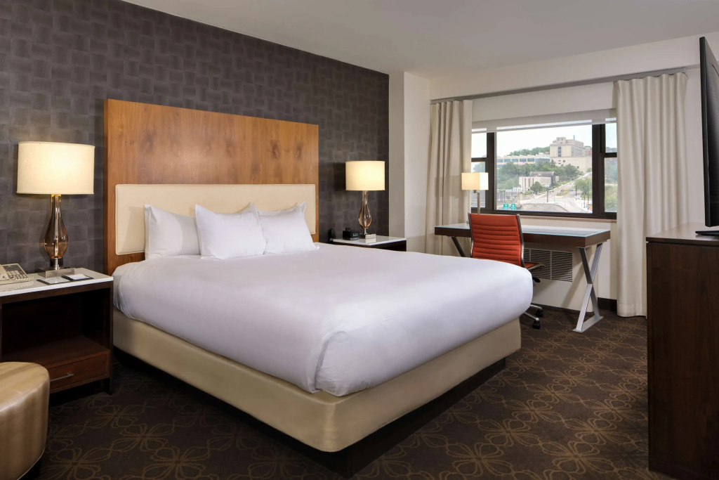 DoubleTree by Hilton Hotel & Suites Pittsburgh Downtown - Chambres