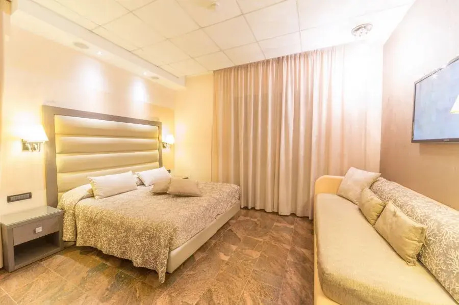 Wellness Double room (full double bed)