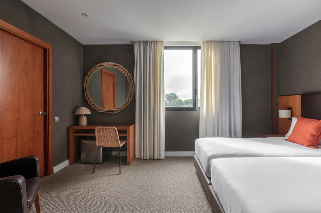Hotel Acta Sant Just - Chambres