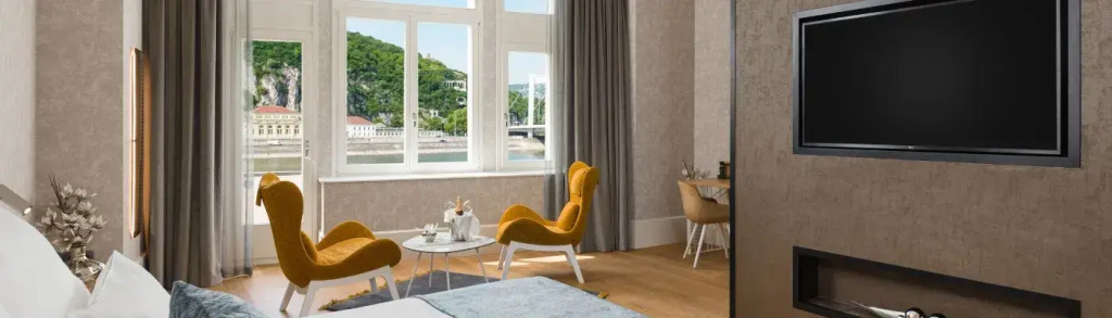 Ambassador Double Suite with Danube view (full double bed)