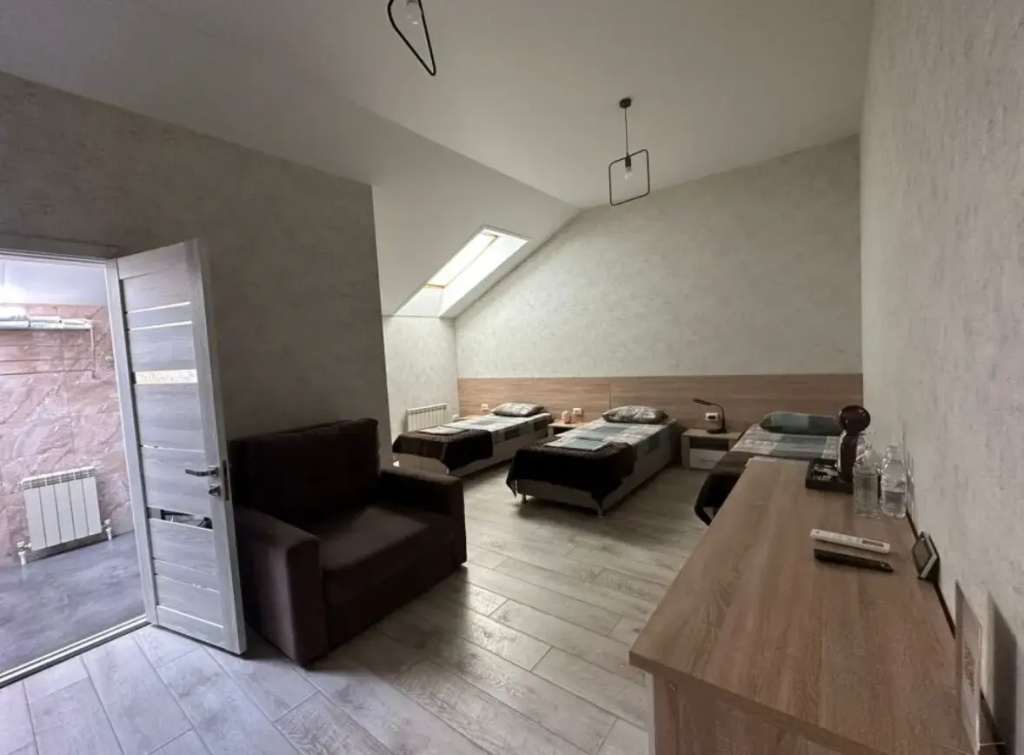 Standard Triple Attic room