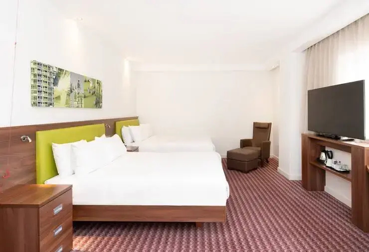 Accessible Quadruple room