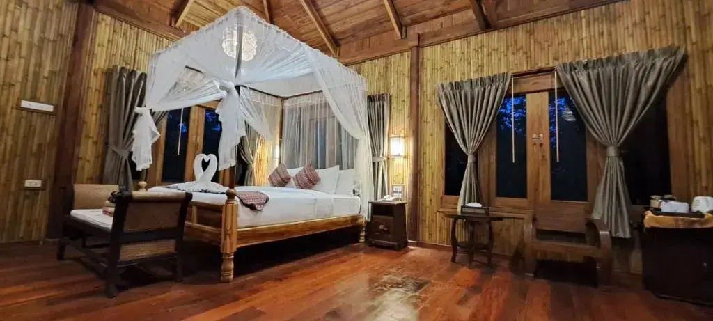 Deluxe Grand Double room (full double bed)