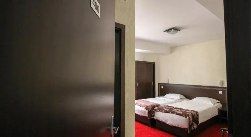 Double room (twin beds)