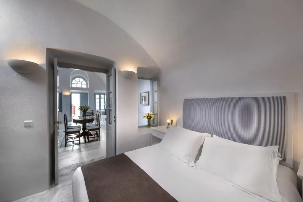 Authentic Santorinia Residence