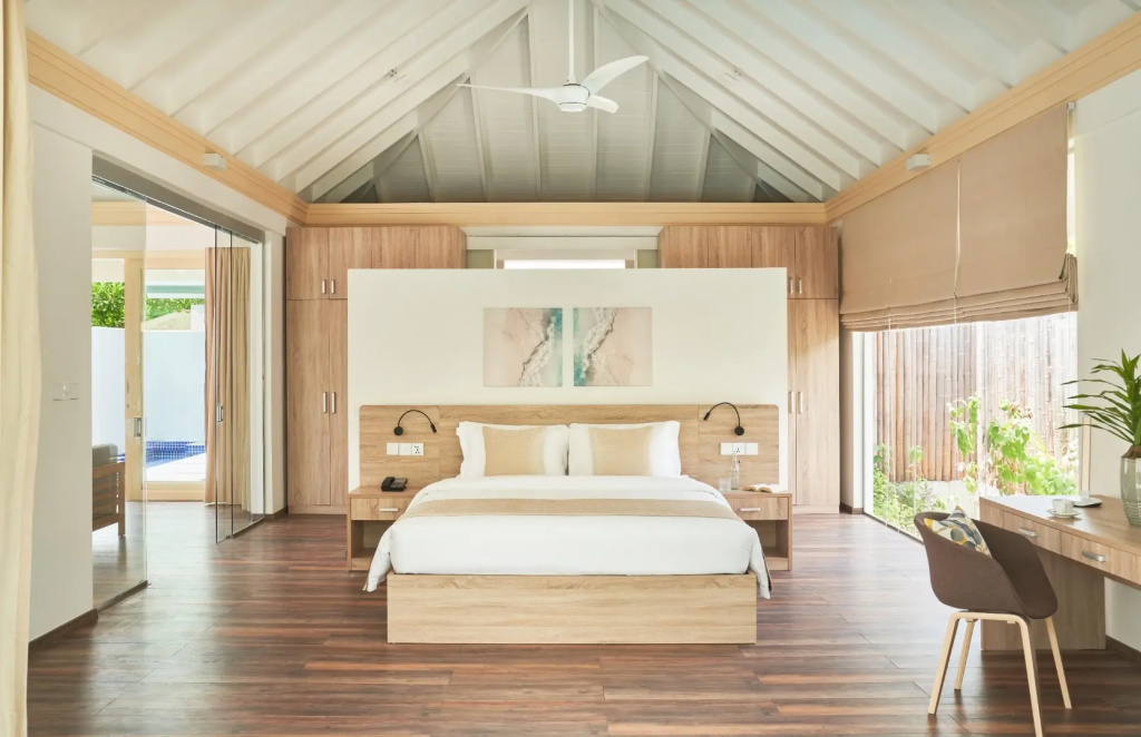 Grand Beach Double Residence with Pool (full double bed)