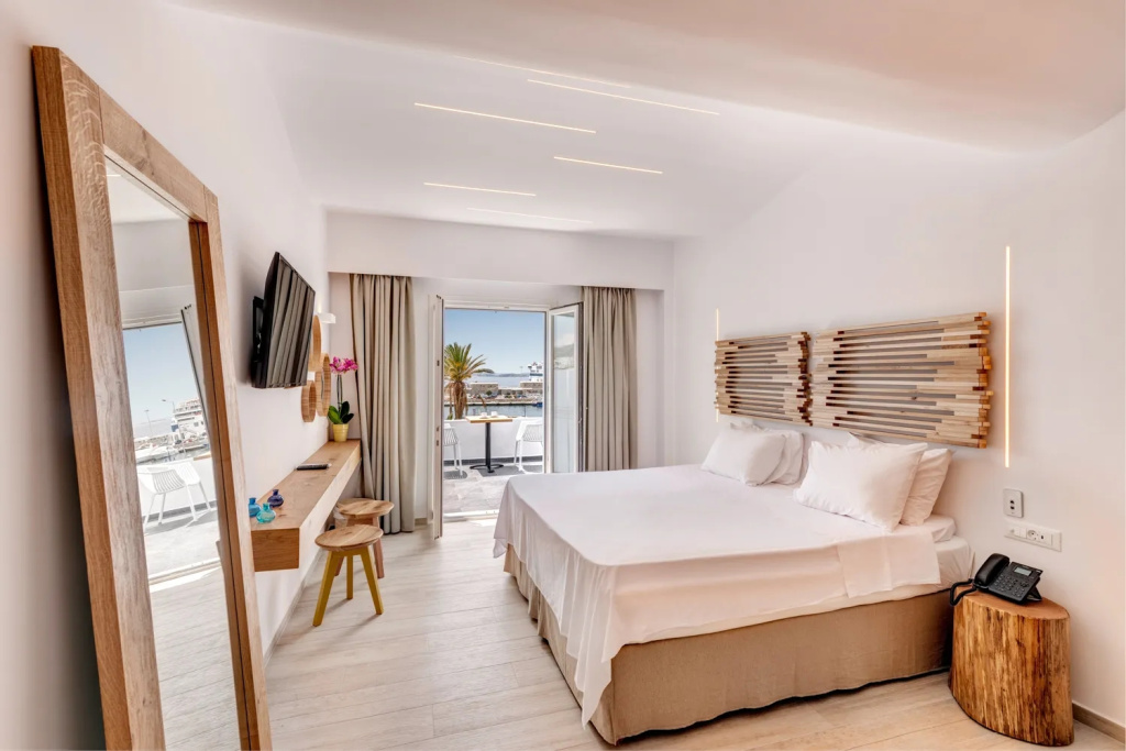 Deluxe Double room with sea view (twin beds)