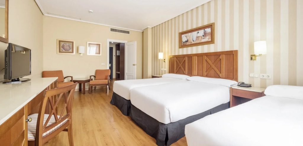 Ilunion Alcora Sevilla Hotel - Chambres