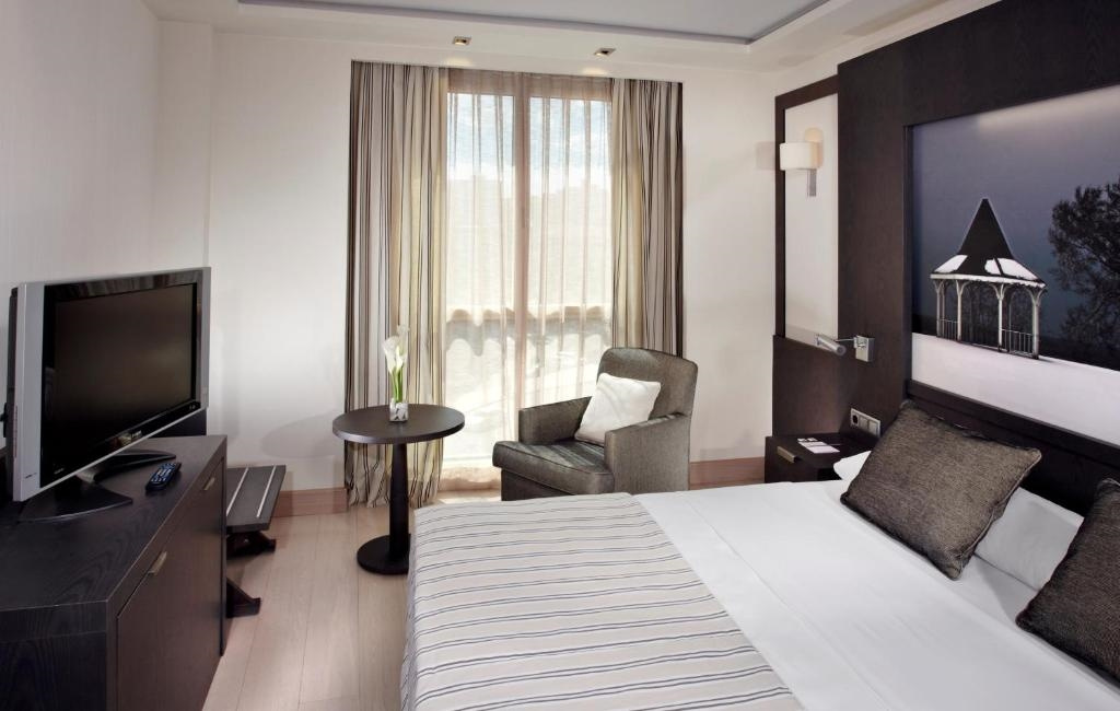Double Junior Suite (full double bed)