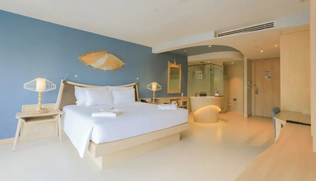 Double Junior Suite (full double bed)