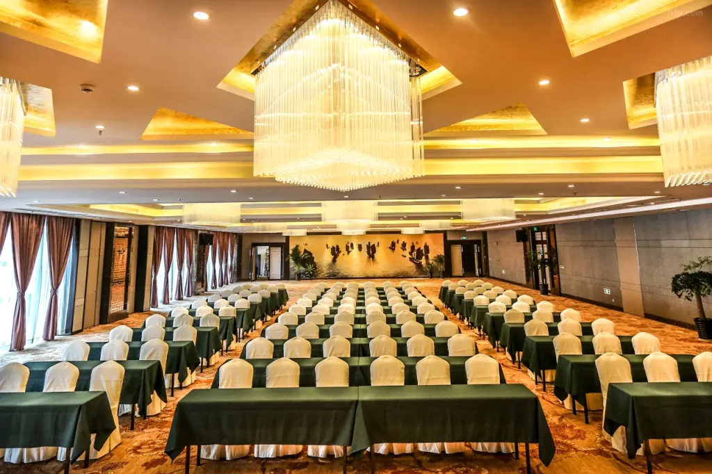 Scholars Hotel (Zhenjiang City Government Sports Exhibition Center) - фото 22